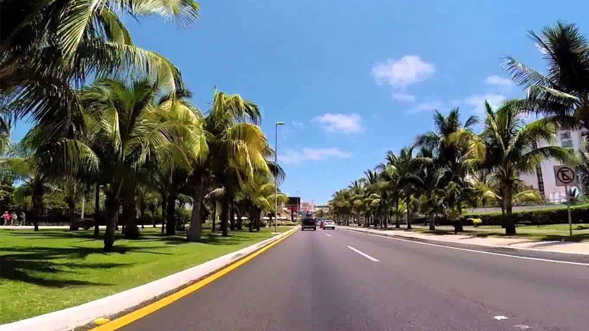 Boulevard Kukulcán Cancun