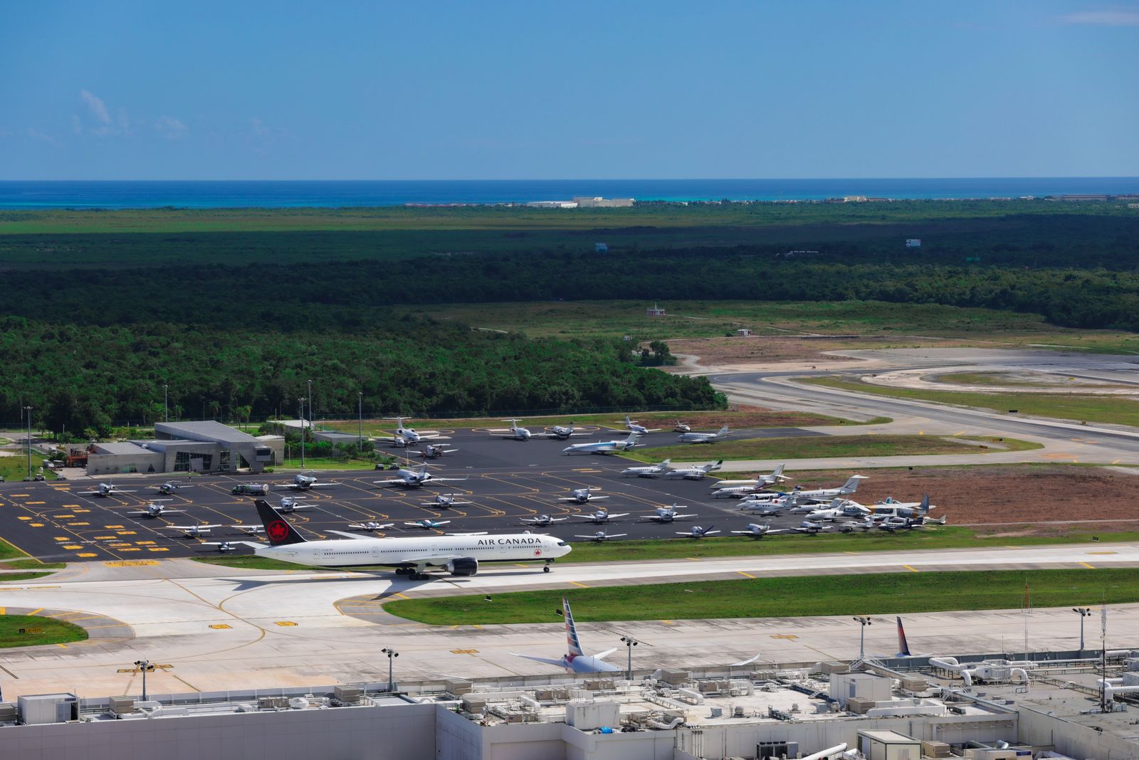 Aeropuerto Internacional de Cancún asientos programados