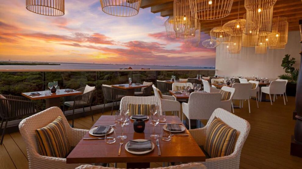 Hilton Cancun Mar Caribe restaurantes