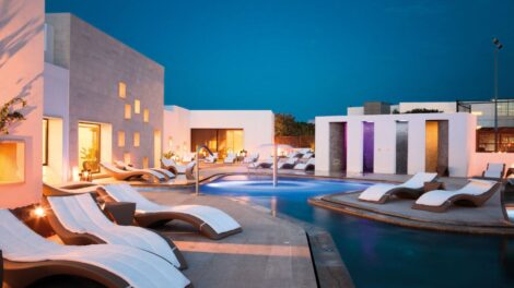 Hotelbeds alianza Palladium Hotel Group