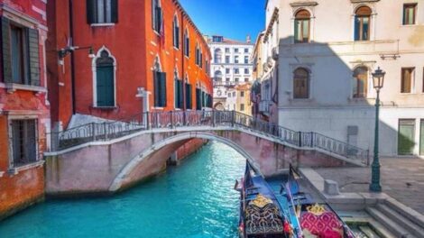 Venecia American Airlines DFW