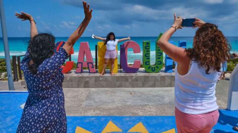 Cancún turismo femenino