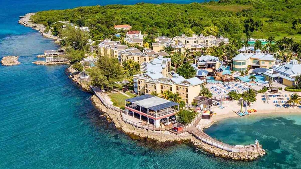 Playa Hotels Jewel Paradise Cove