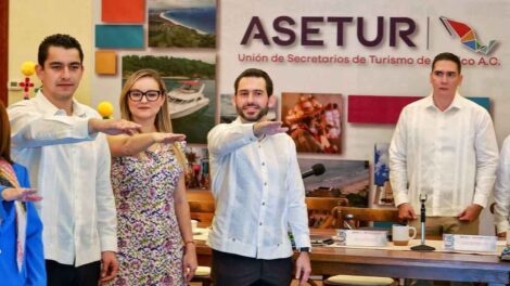 Bernardo Cueto presidente de Asetur