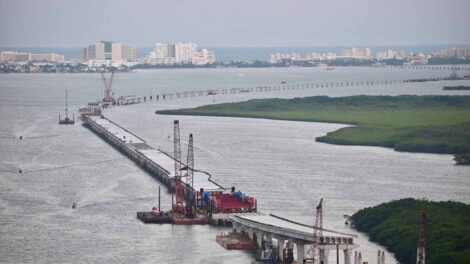 Puente vehicular Nichupté avances