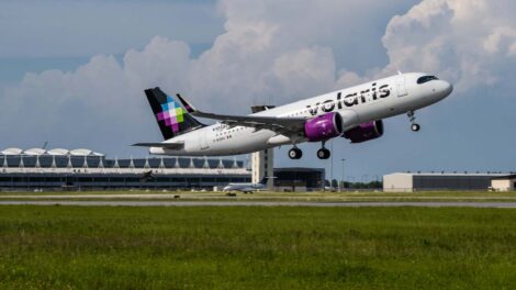 Aeropuerto DFW vuelo de Monterrey Volaris