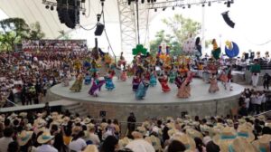 Guelaguetza 2025 lunes del cerro