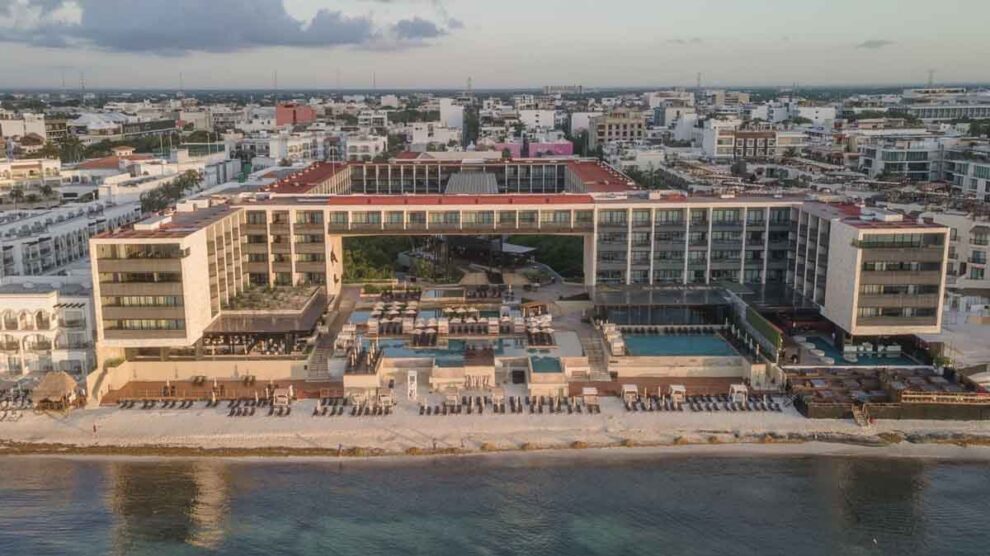 Devossion by Live Aqua Playa del Carmen Posadas