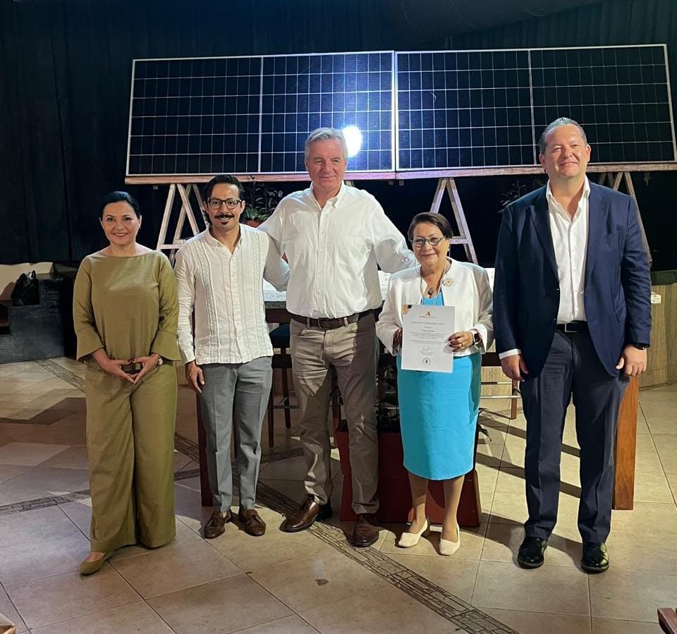 LOMAS PANELES SOLARES