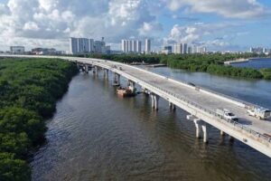 Puente Nichupté avance 90% SICT