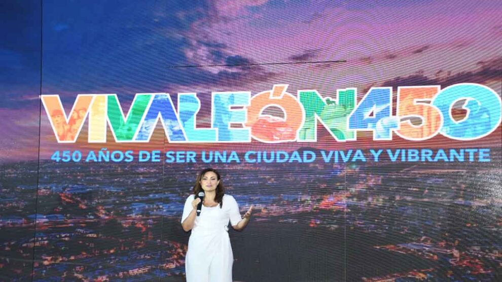 Viva León 450 conferencia