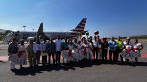 American Airlines vuelo Puerto Escondido