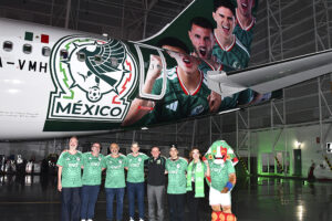 VIVA AVION SELECCION MEXICANA