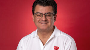 Alberto_Virgin Voyages_alta008