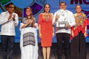 Tianguis Turístico estafeta a Puebla